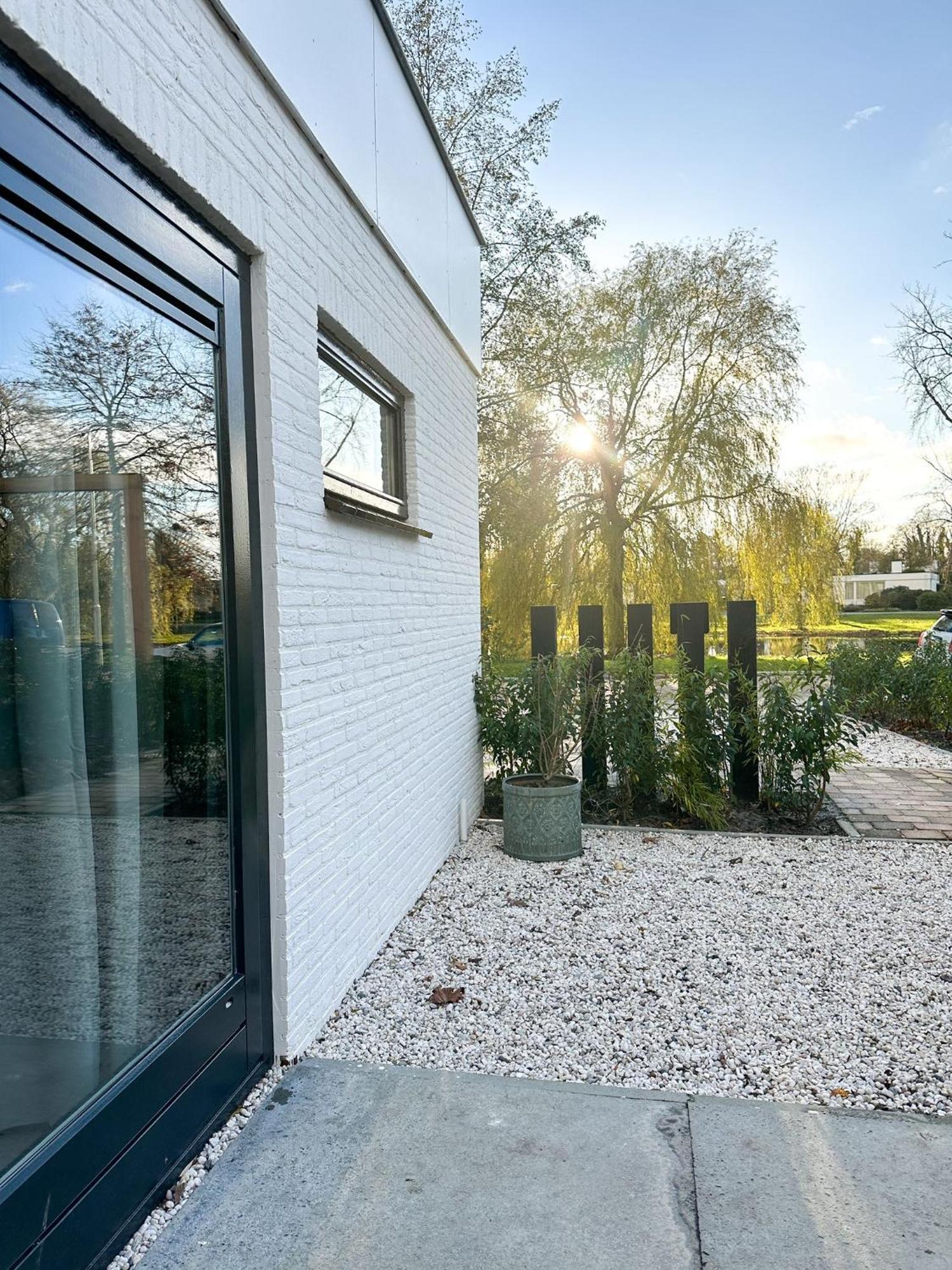 Bed & Breakfast Waterpoort - Incl Gratis Licht Ontbijt En Parking Sneek Exterior photo